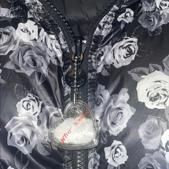 Betsey Johnson Reversible Black and White Floral Vest - Picture 2 of 8